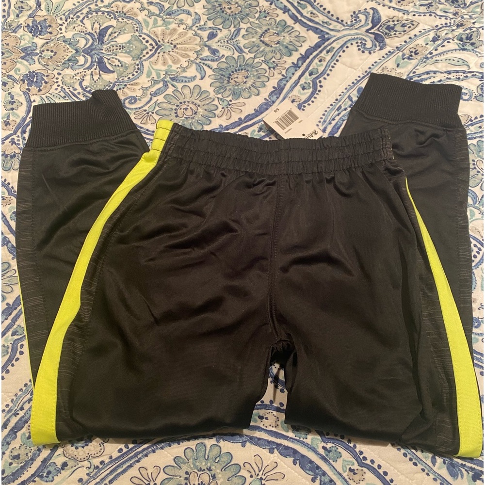 Boys joggers new with tags